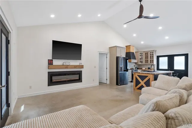 $777,000 | 144 County Rte 37, Hastings, NY 13036