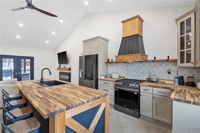 $777,000 | 144 County Rte 37, Hastings, NY 13036