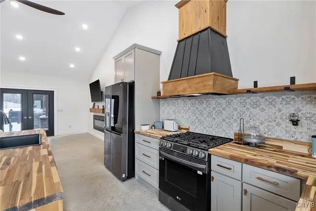 $777,000 | 144 County Rte 37, Hastings, NY 13036