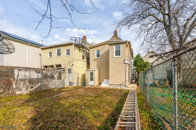 $739,000 | 322 Court Street, Elizabeth Port, NJ 07206