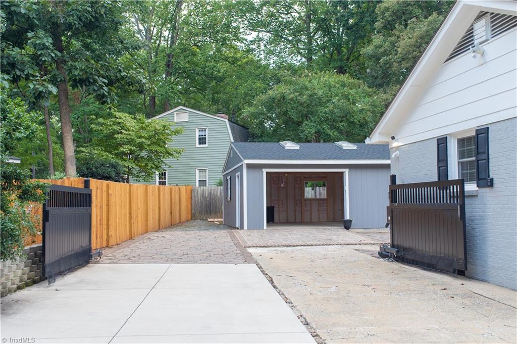 3403 Charing Cross Road Greensboro, NC 27455 - Photo 18 of 22 Gallery Image 18