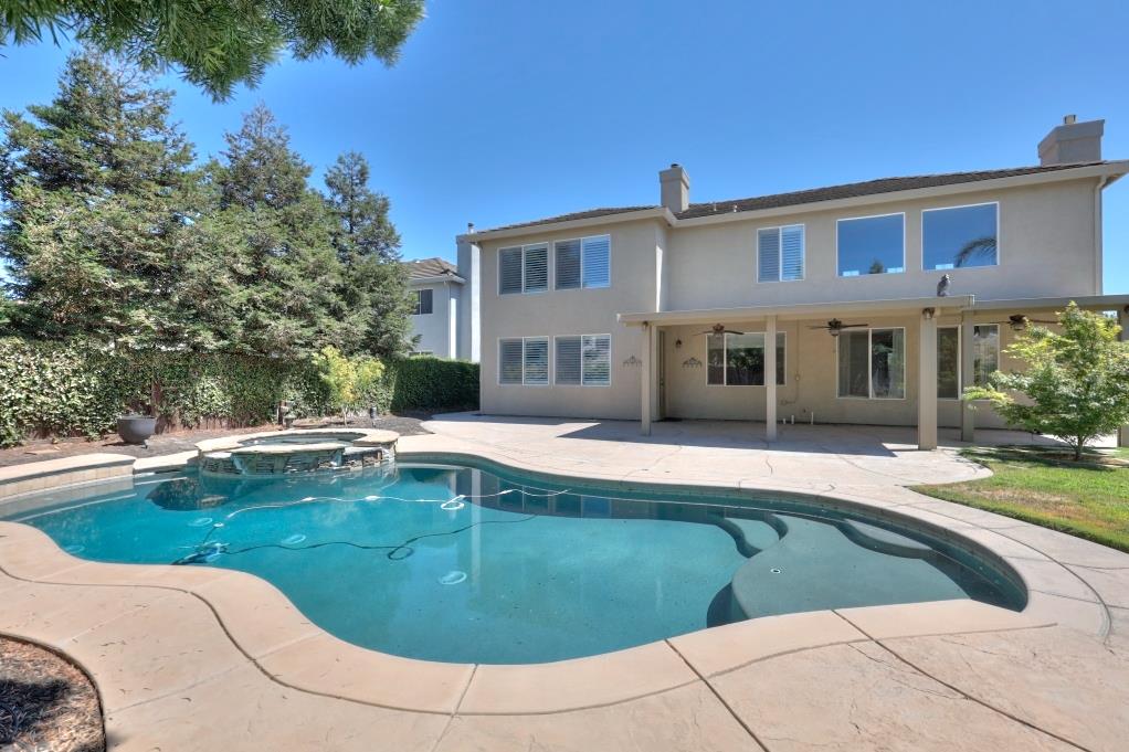 565 Bodeson Court Ripon, CA 95366 - Photo 3 of 90
