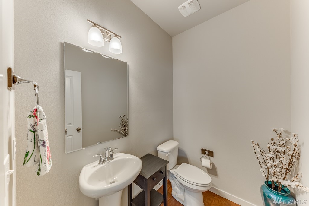 18326 13th Drive Southeast Bothell, WA 98012 - Photo 12 of 31 Gallery Image 12