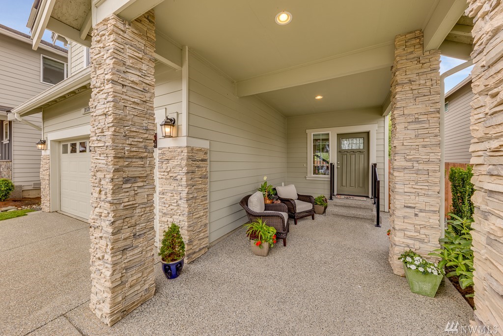 18326 13th Drive Southeast Bothell, WA 98012 - Photo 3 of 31 Gallery Image 3