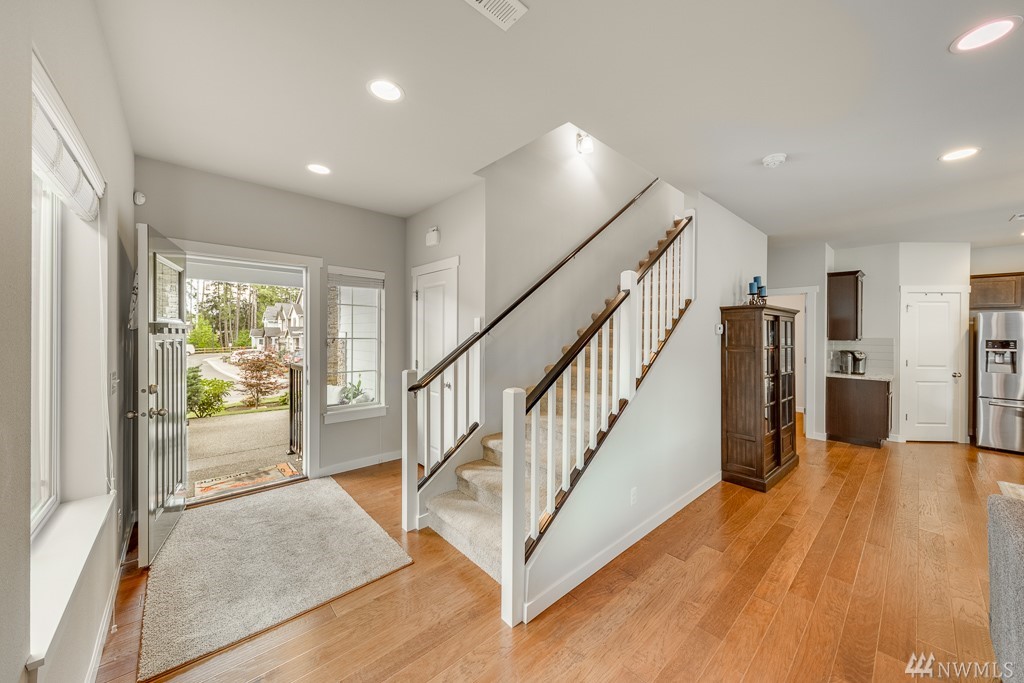 18326 13th Drive Southeast Bothell, WA 98012 - Photo 5 of 31 Gallery Image 5
