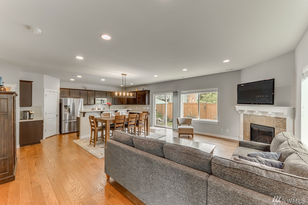 18326 13th Drive Southeast Bothell, WA 98012 - Photo 6 of 31 Gallery Image 6