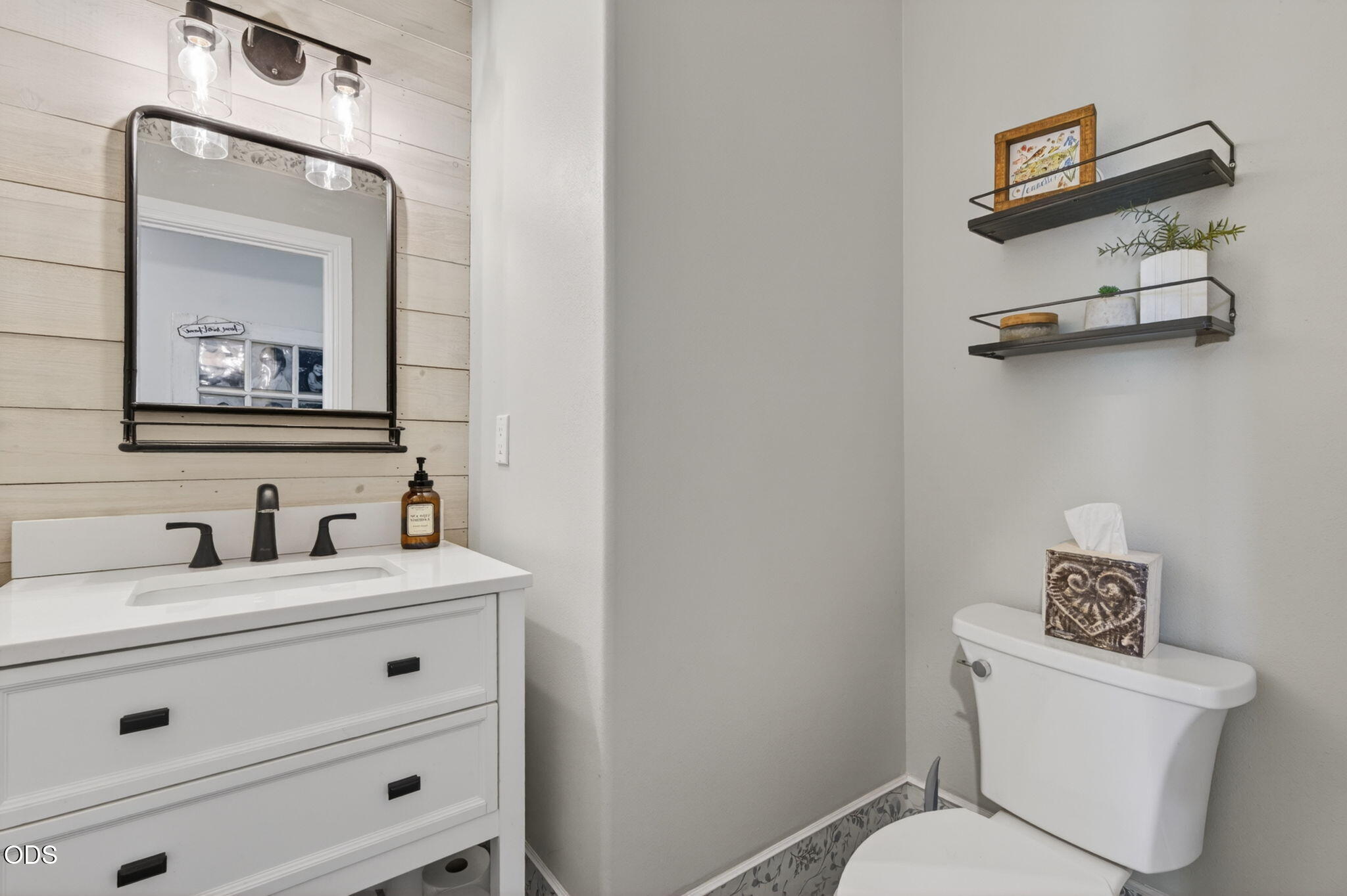 1433 Northwest 77th Street Redmond, OR 97756 - Photo 14 of 91