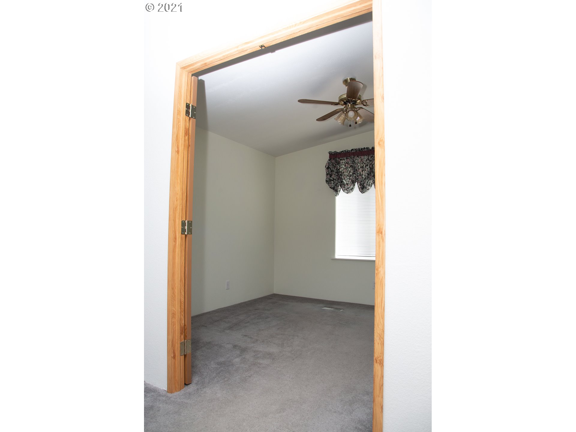 134 South Louisa Road Tygh Valley, OR 97063 - Photo 7 of 29 Gallery Image 7