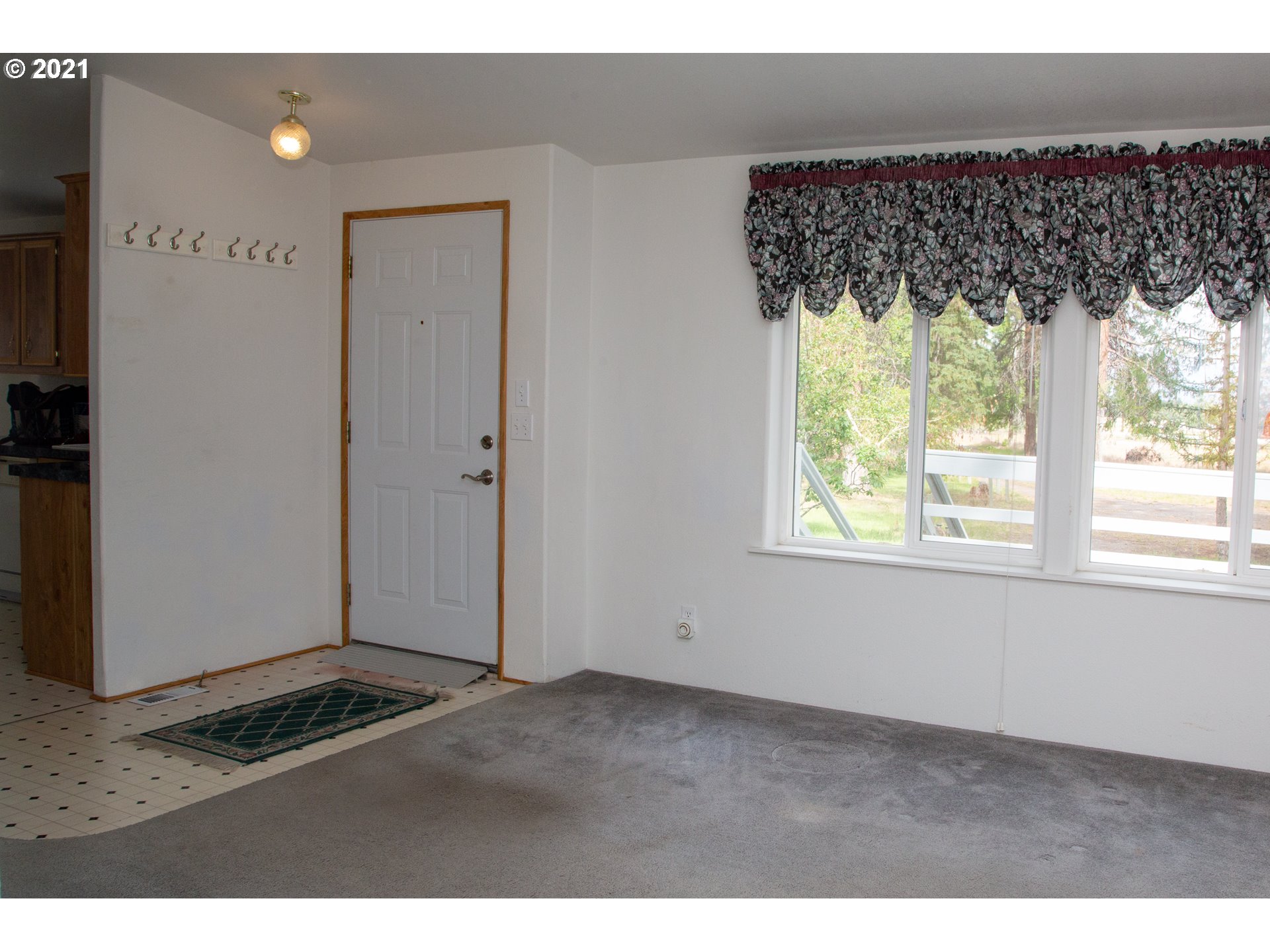 134 South Louisa Road Tygh Valley, OR 97063 - Photo 9 of 29 Gallery Image 9