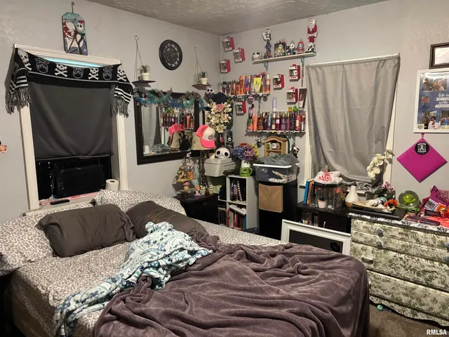 $150,000 | 1417-1419 East 1st Avenue, Milan, IL 61264