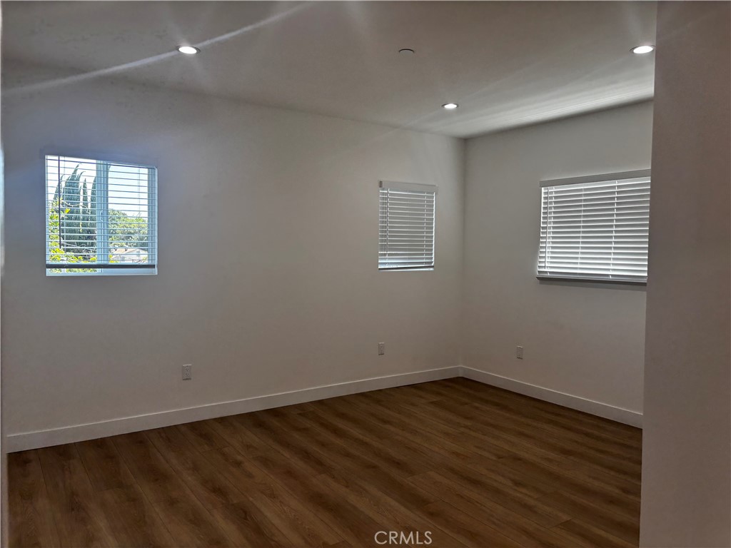 19943 Covello Street Winnetka, CA 91306 - Photo 19 of 24