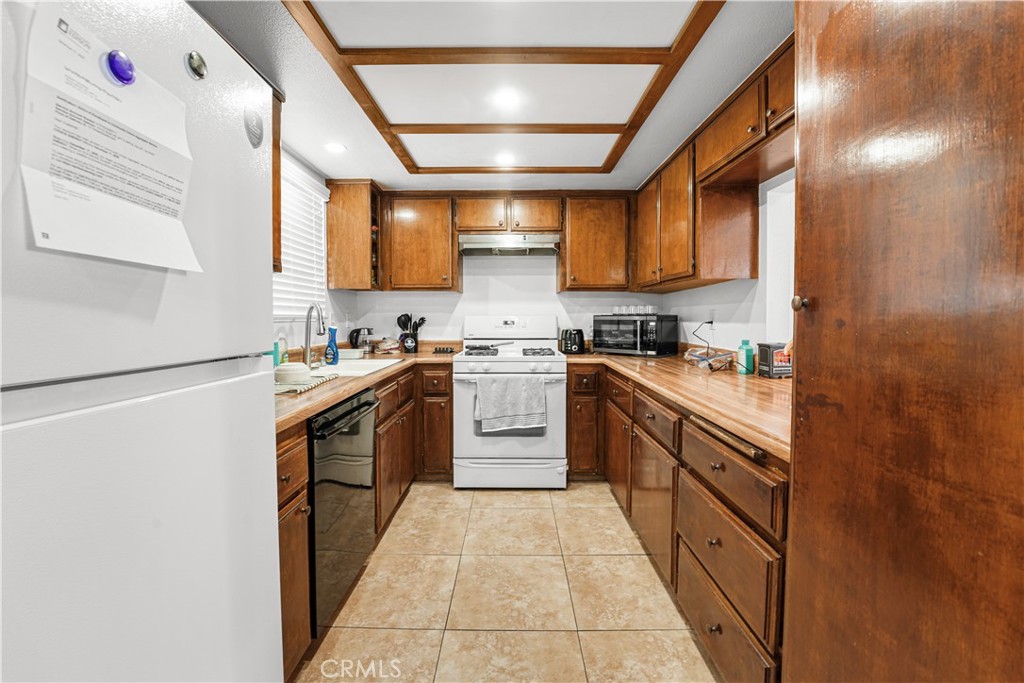 16102 Muni Road Apple Valley, CA 92307 - Photo 17 of 22 Gallery Image 17