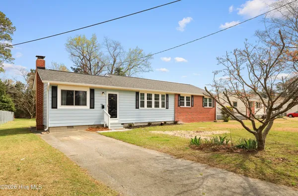 $220,000 | 706 Seminole Trail, Jacksonville, NC 28540