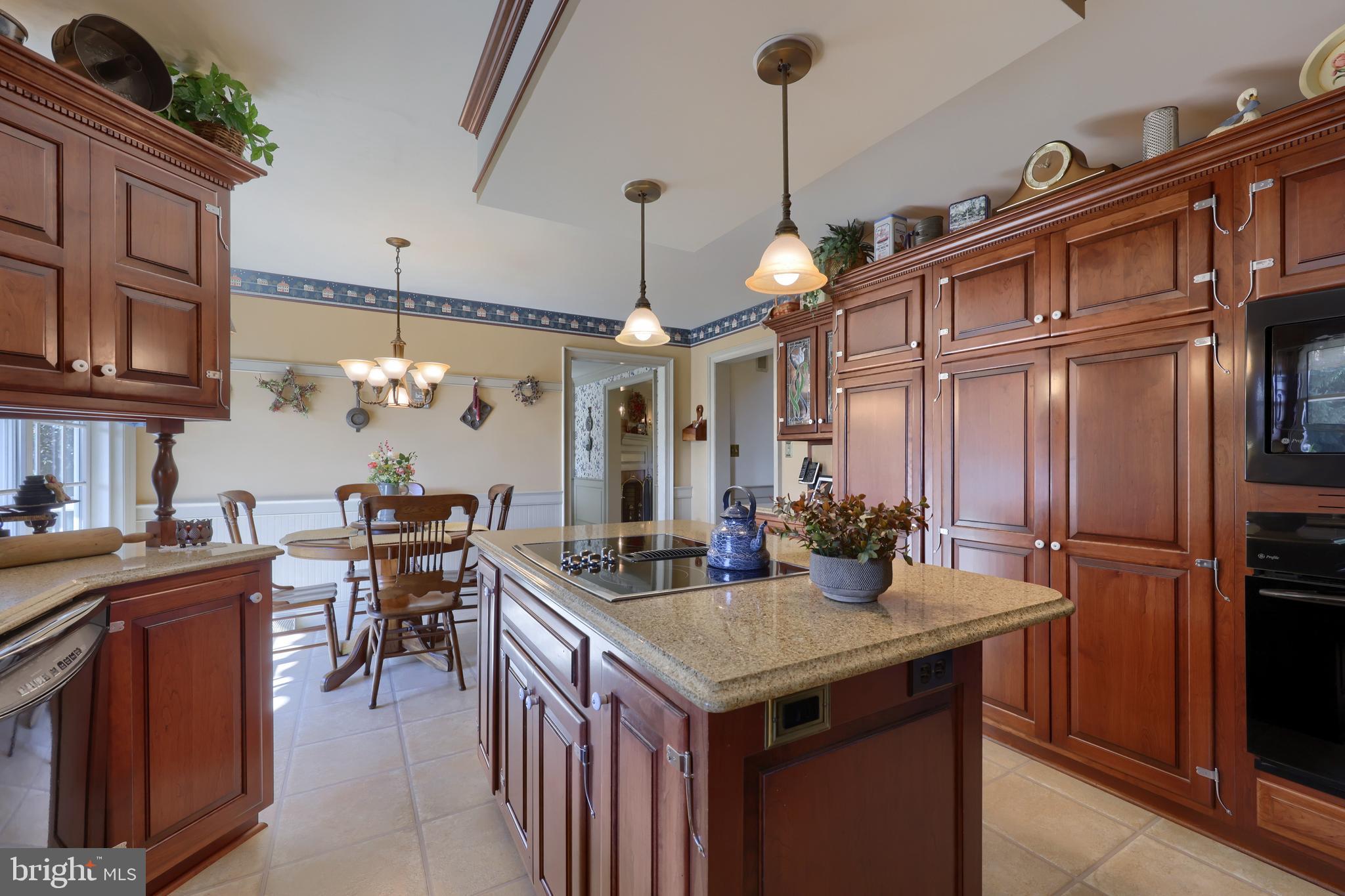 2070 Creek Hill Road Lancaster, PA 17601 - Photo 11 of 101