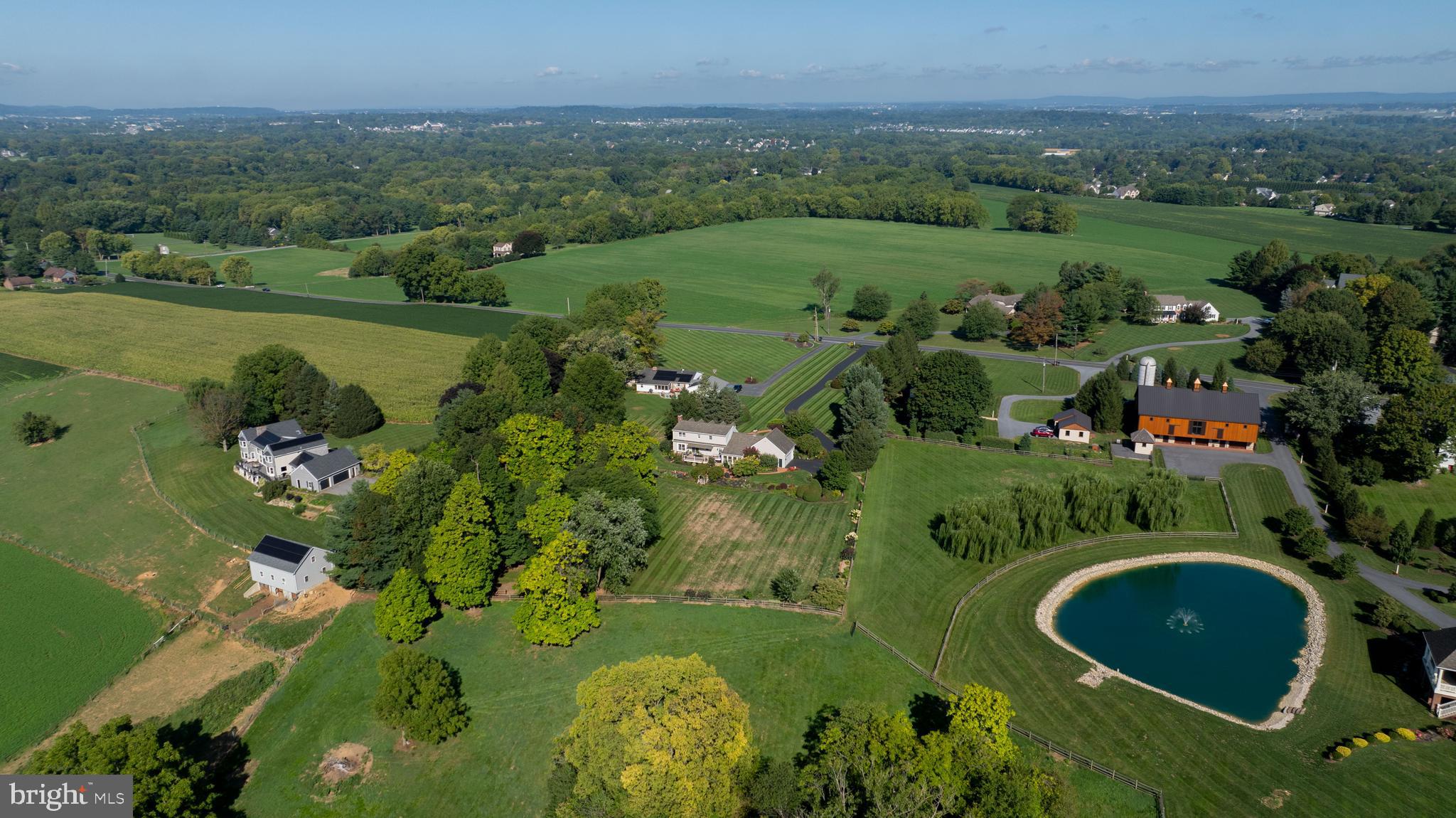 2070 Creek Hill Road Lancaster, PA 17601 - Photo 4 of 101