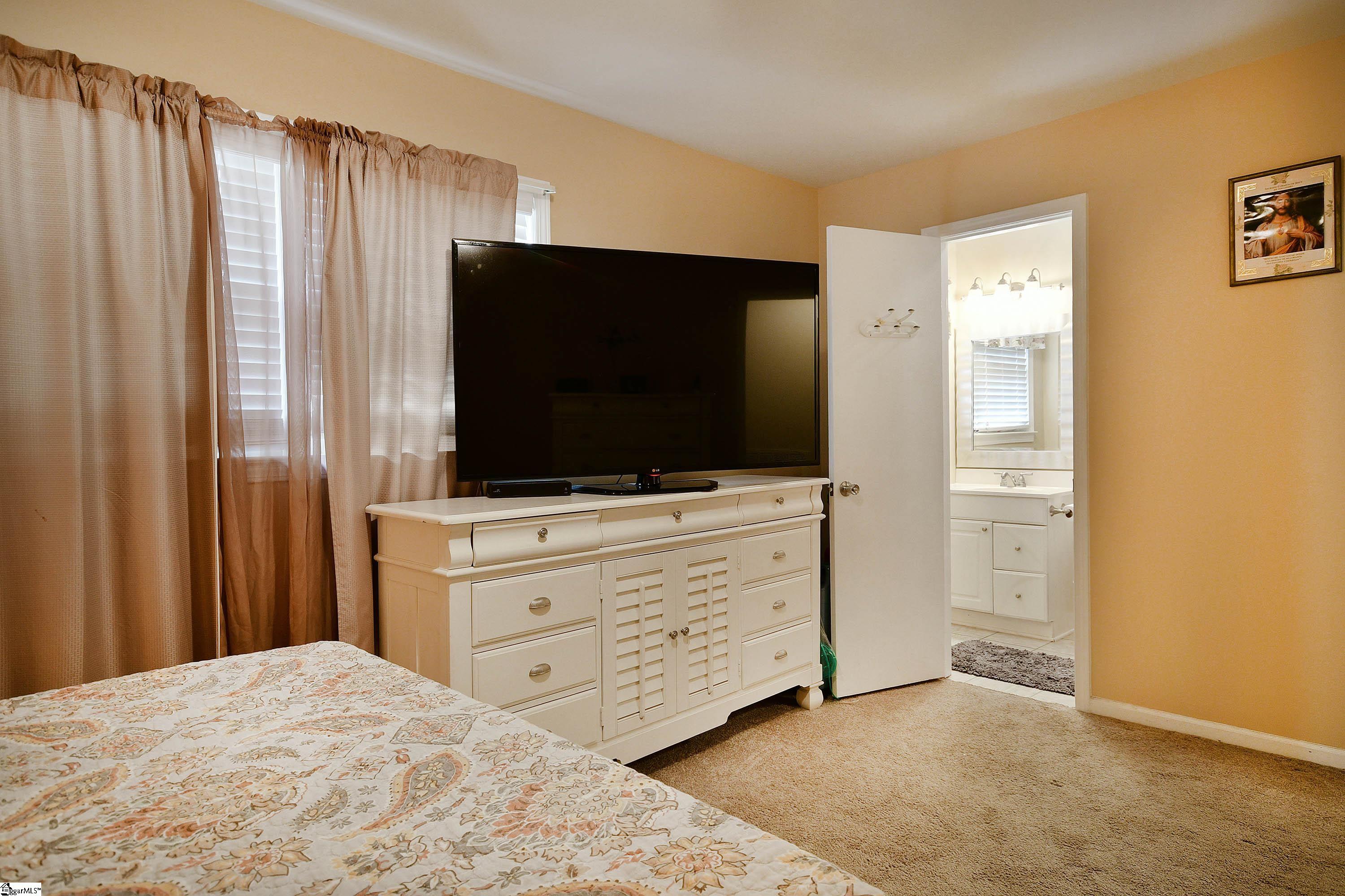 214 Brookmere Road Simpsonville, SC 29681 - Photo 23 of 35 Gallery Image 23