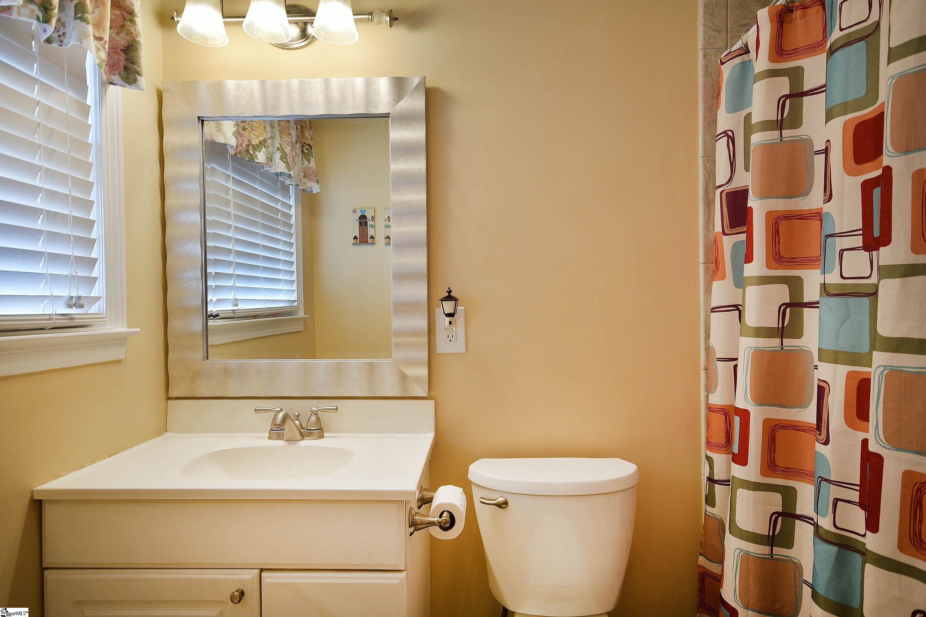 214 Brookmere Road Simpsonville, SC 29681 - Photo 24 of 35 Gallery Image 24