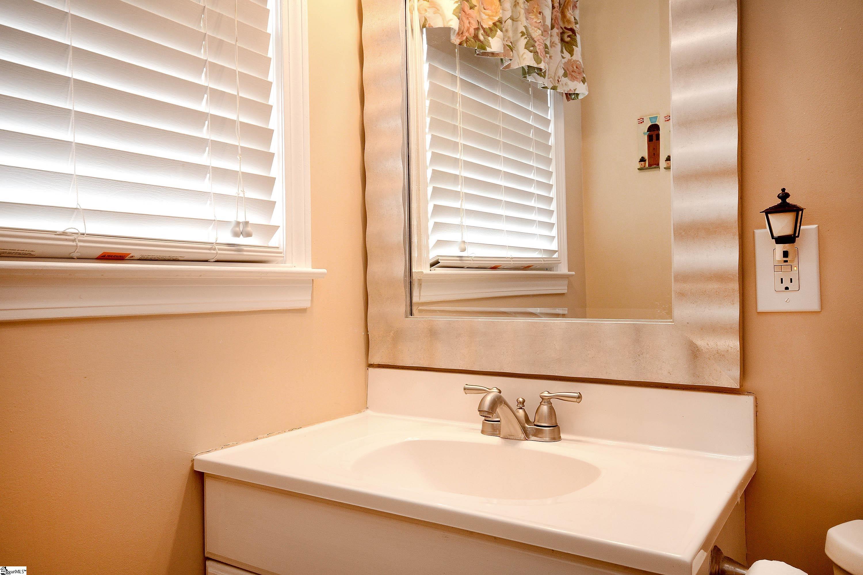 214 Brookmere Road Simpsonville, SC 29681 - Photo 25 of 35 Gallery Image 25