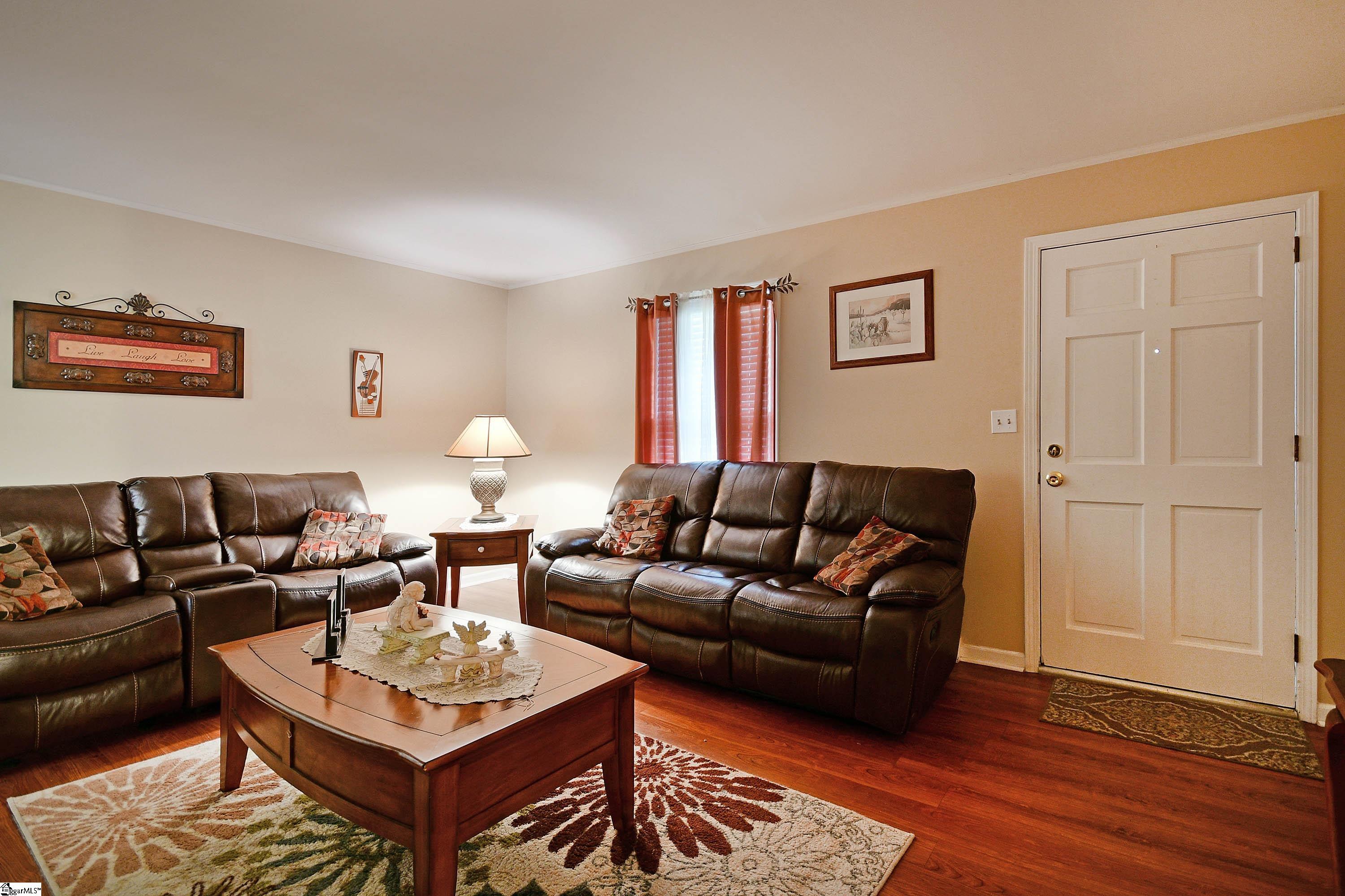 214 Brookmere Road Simpsonville, SC 29681 - Photo 3 of 35 Gallery Image 3