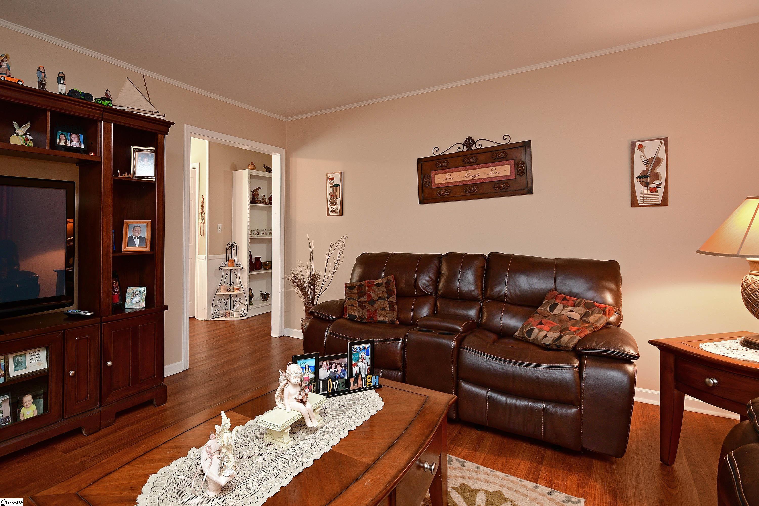 214 Brookmere Road Simpsonville, SC 29681 - Photo 5 of 35 Gallery Image 5