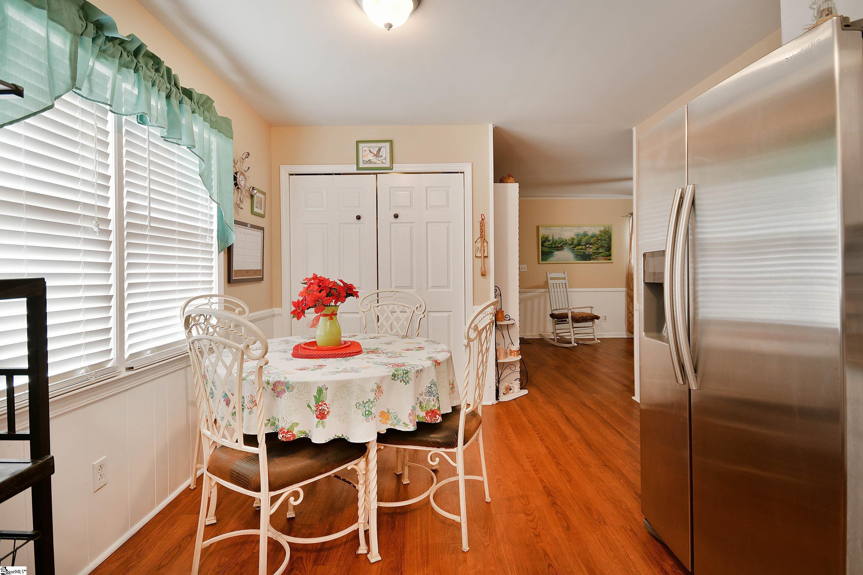 214 Brookmere Road Simpsonville, SC 29681 - Photo 9 of 35 Gallery Image 9