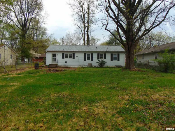 $110,000 | 206 South Travelstead Lane, Carbondale, IL 62901