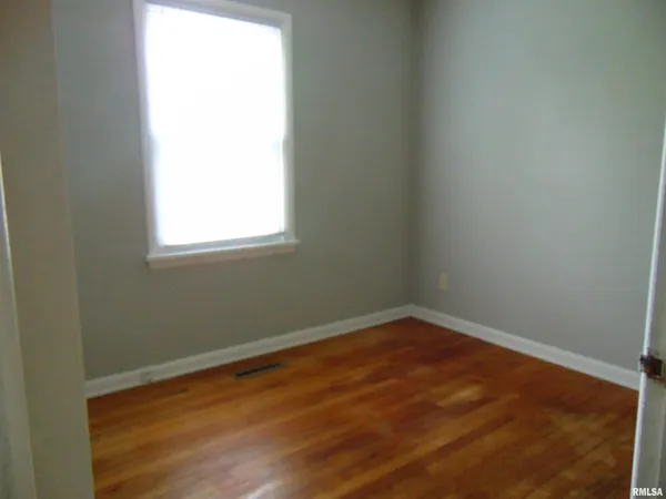 $110,000 | 206 South Travelstead Lane, Carbondale, IL 62901