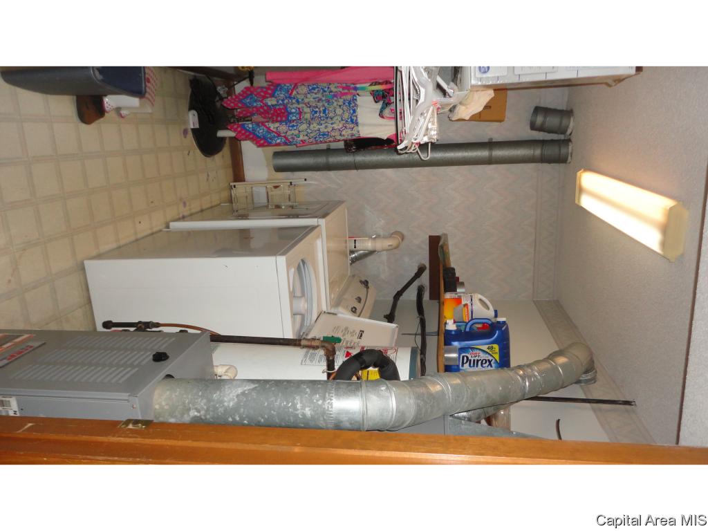 2304 Mayfair Road Springfield, IL 62703 - Photo 26 of 36