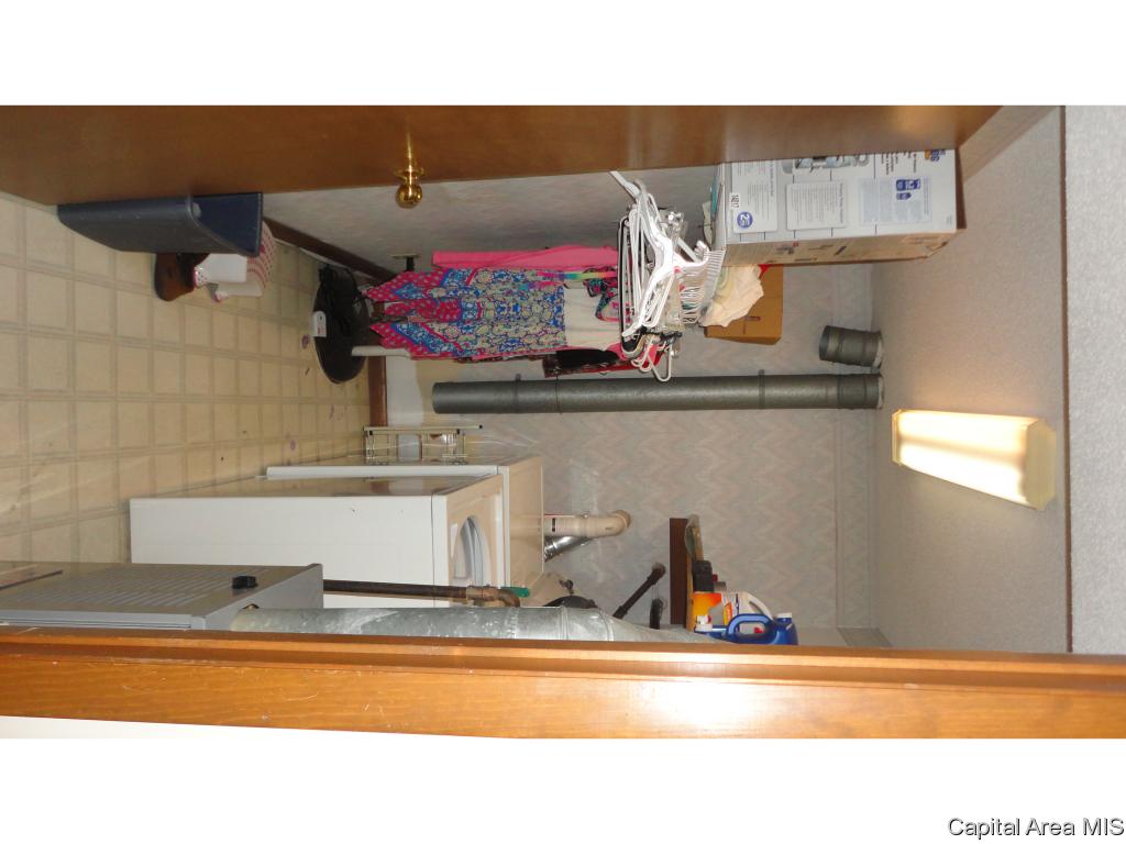 2304 Mayfair Road Springfield, IL 62703 - Photo 27 of 36