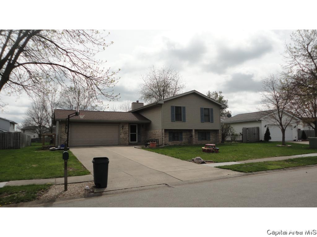 2304 Mayfair Road Springfield, IL 62703 - Photo 3 of 36