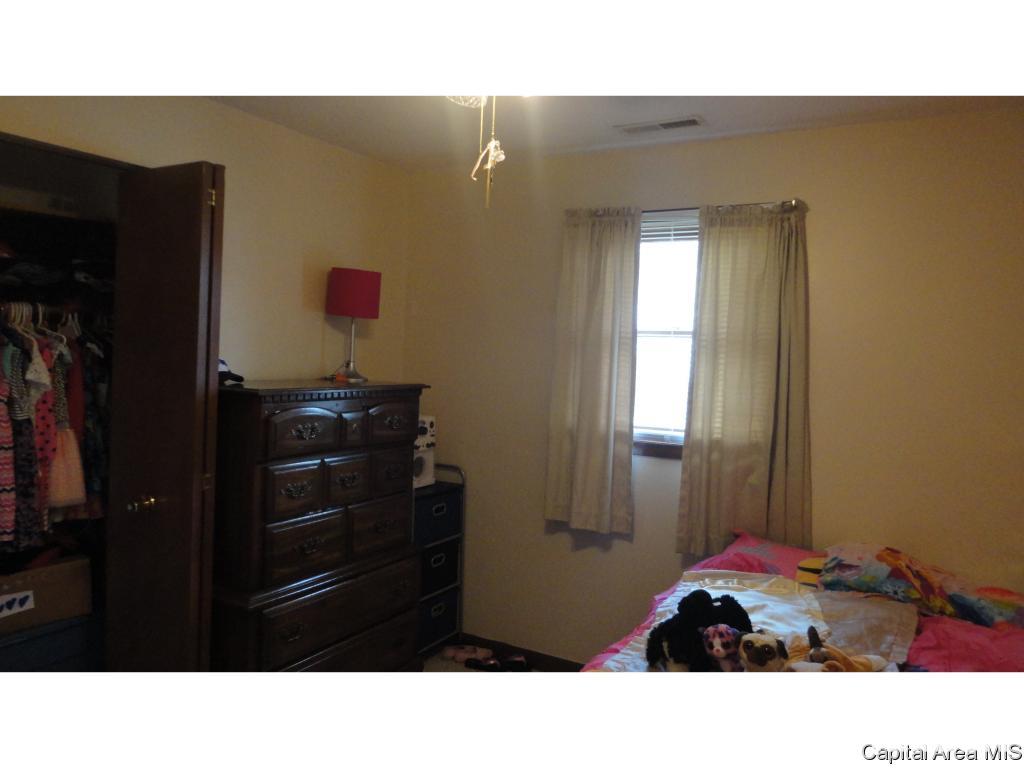 2304 Mayfair Road Springfield, IL 62703 - Photo 33 of 36