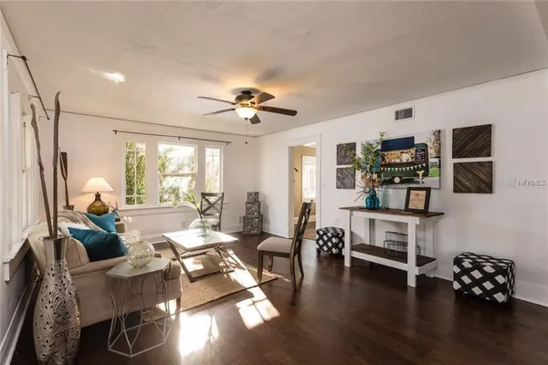 $2,685 | 1111 East Patterson Street, Tampa, FL 33604
