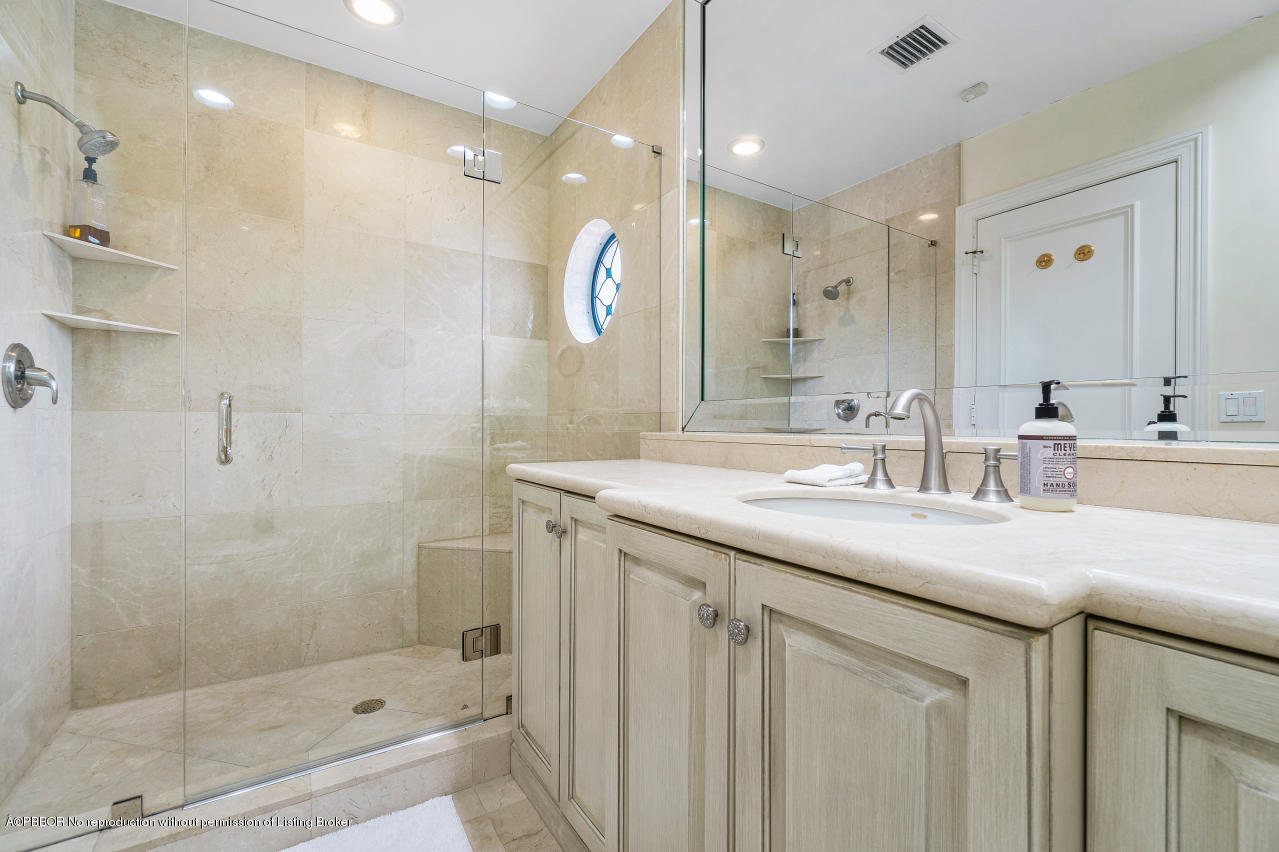 210 Eden Road Palm Beach, FL 33480 - Photo 19 of 20 013-210EdenRoad-PalmBeach-FL-33480-small