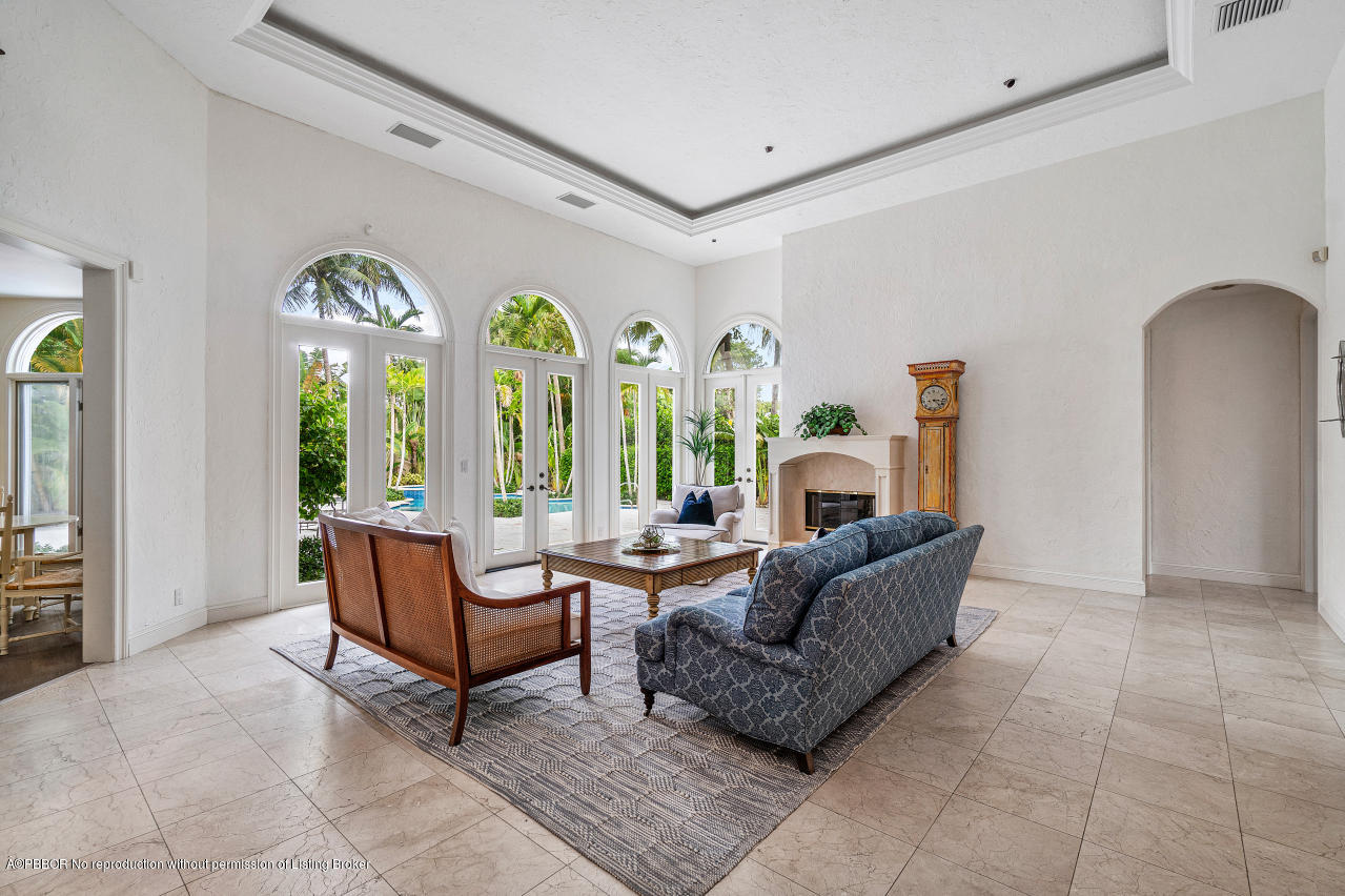210 Eden Road Palm Beach, FL 33480 - Photo 3 of 20 002-210EdenRoad-PalmBeach-FL-33480-small