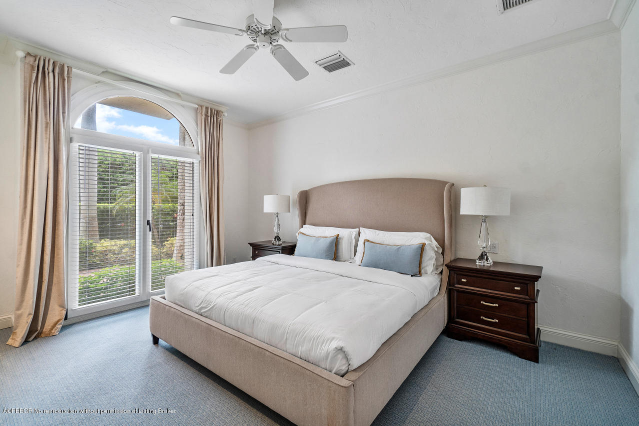 210 Eden Road Palm Beach, FL 33480 - Photo 9 of 20 004-210EdenRoad-PalmBeach-FL-33480-small