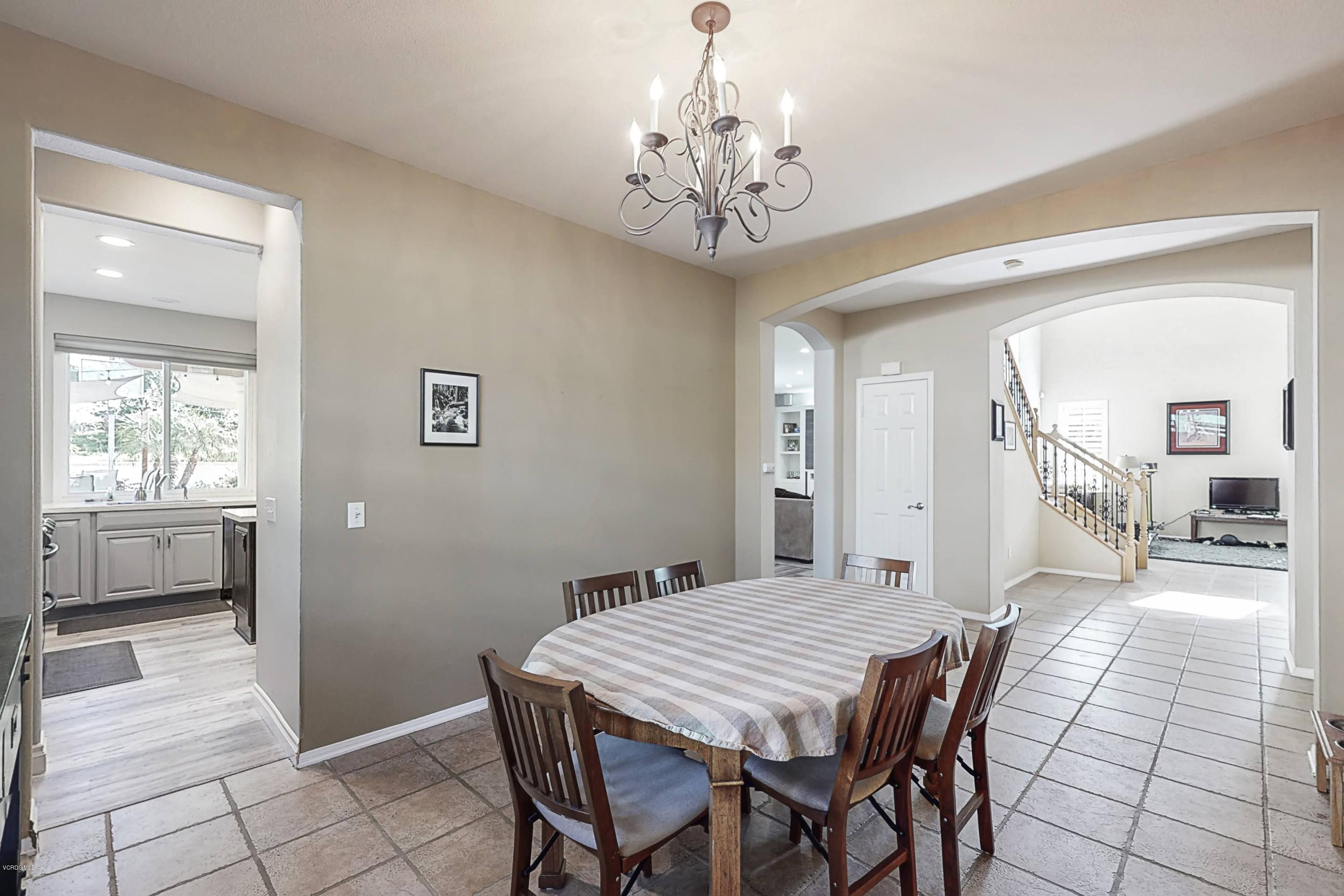2248 Rudolph Drive Simi Valley, CA 93065 - Photo 17 of 78 2248-Rudolph-Dr-Simi-Valley-CA-93065-Uni