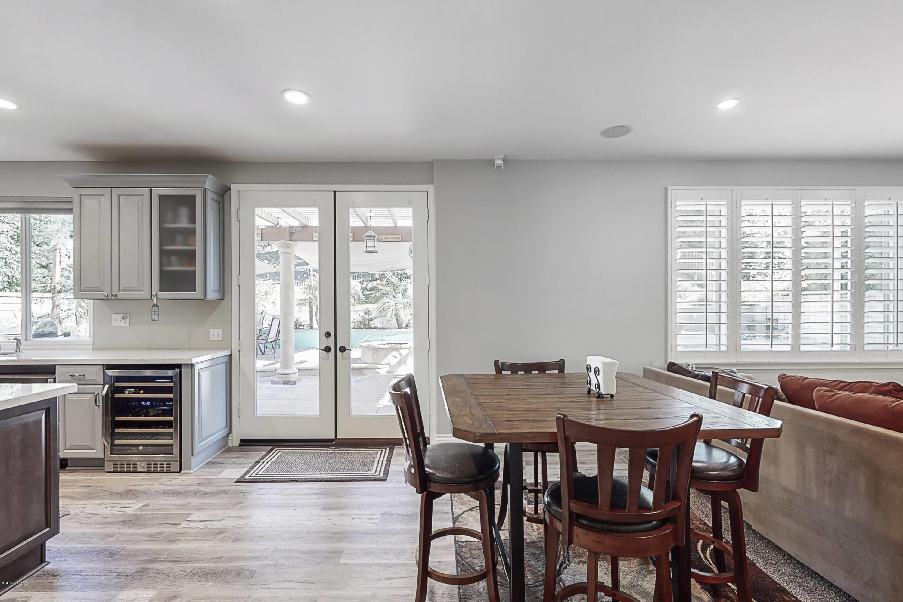2248 Rudolph Drive Simi Valley, CA 93065 - Photo 30 of 78 2248-Rudolph-Dr-Simi-Valley-CA-93065-Uni