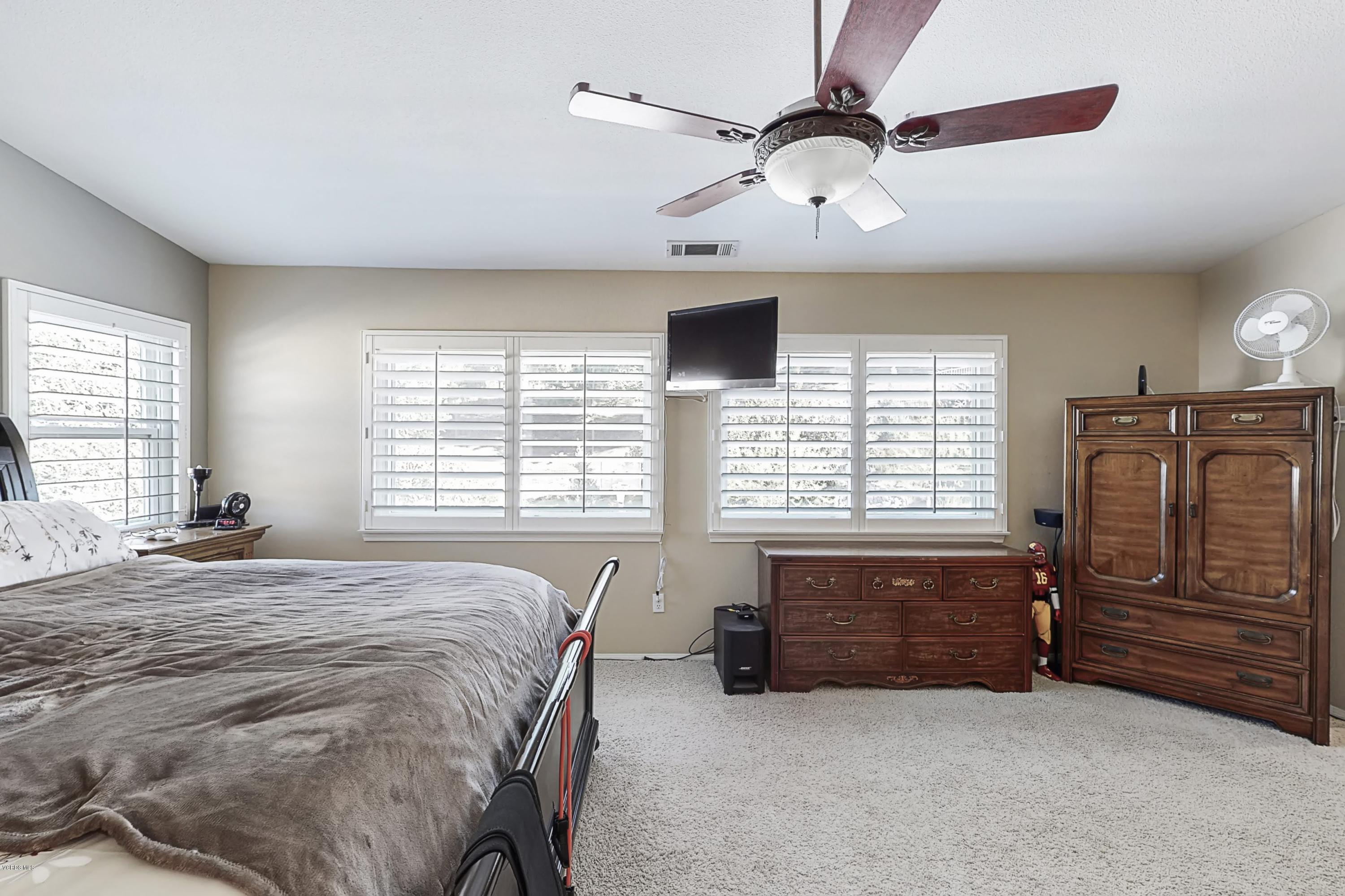 2248 Rudolph Drive Simi Valley, CA 93065 - Photo 33 of 78 2248-Rudolph-Dr-Simi-Valley-CA-93065-Uni