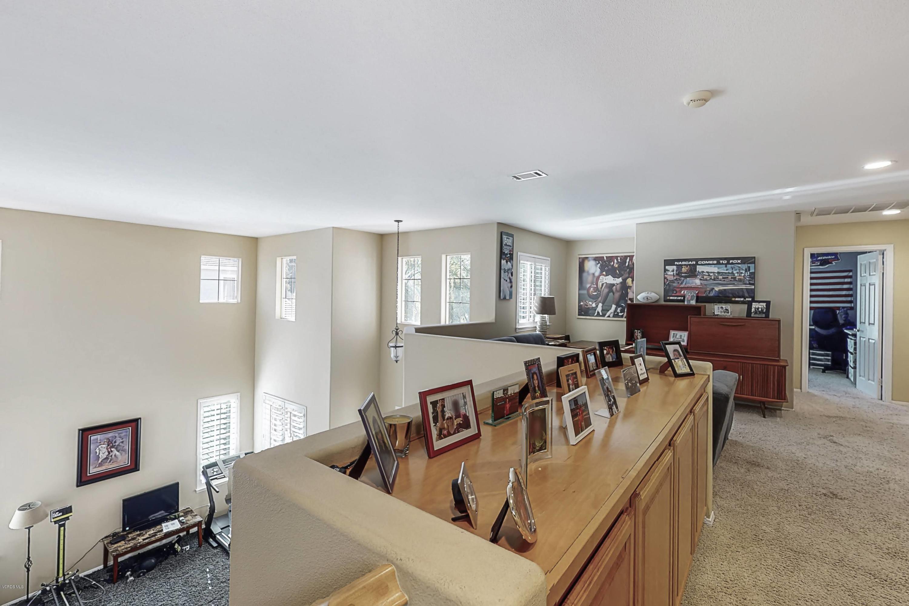2248 Rudolph Drive Simi Valley, CA 93065 - Photo 44 of 78 2248-Rudolph-Dr-Simi-Valley-CA-93065-Uni