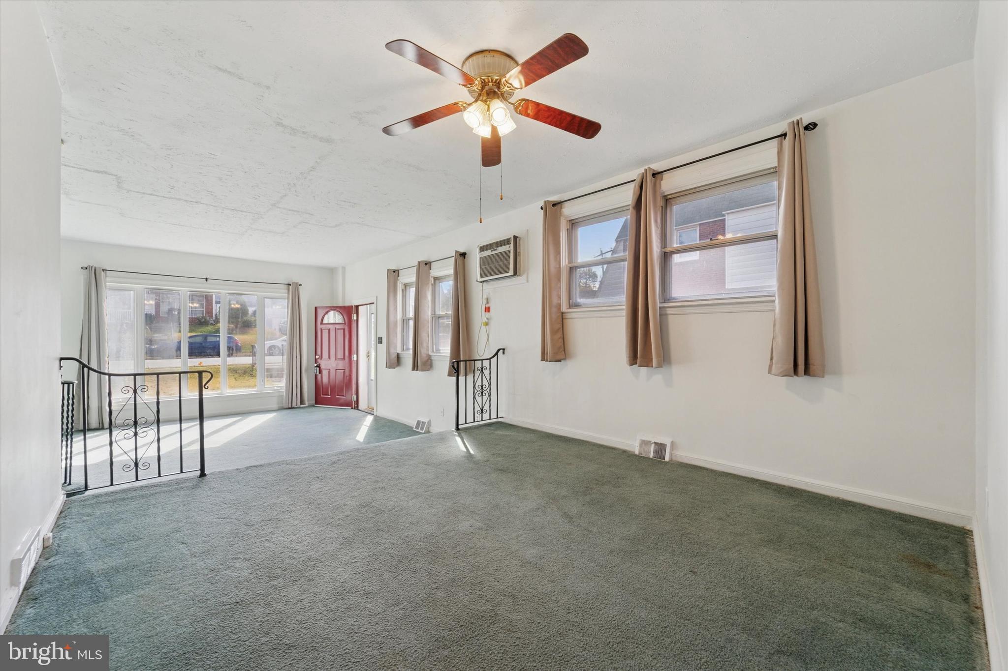732 East 25th Street Chester, PA 19013 - Photo 5 of 25 a view of an empty room with a window