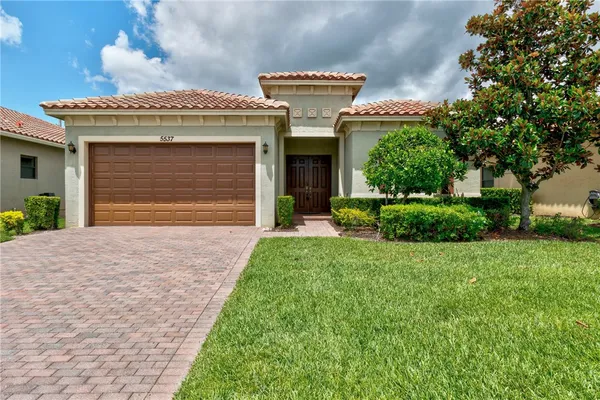 $450,000 | 5537 57th Way, Vero Beach, FL 32967