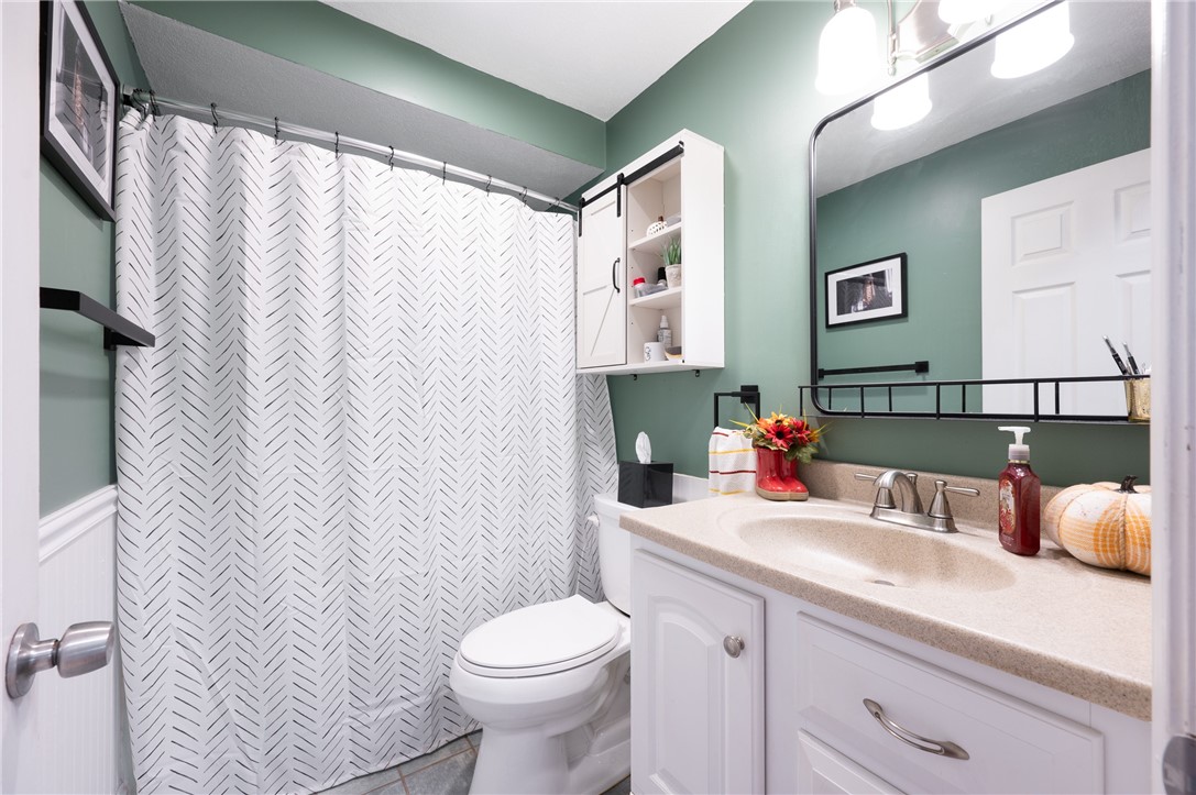 108 Fern Street Warwick, RI 02889 - Photo 12 of 26