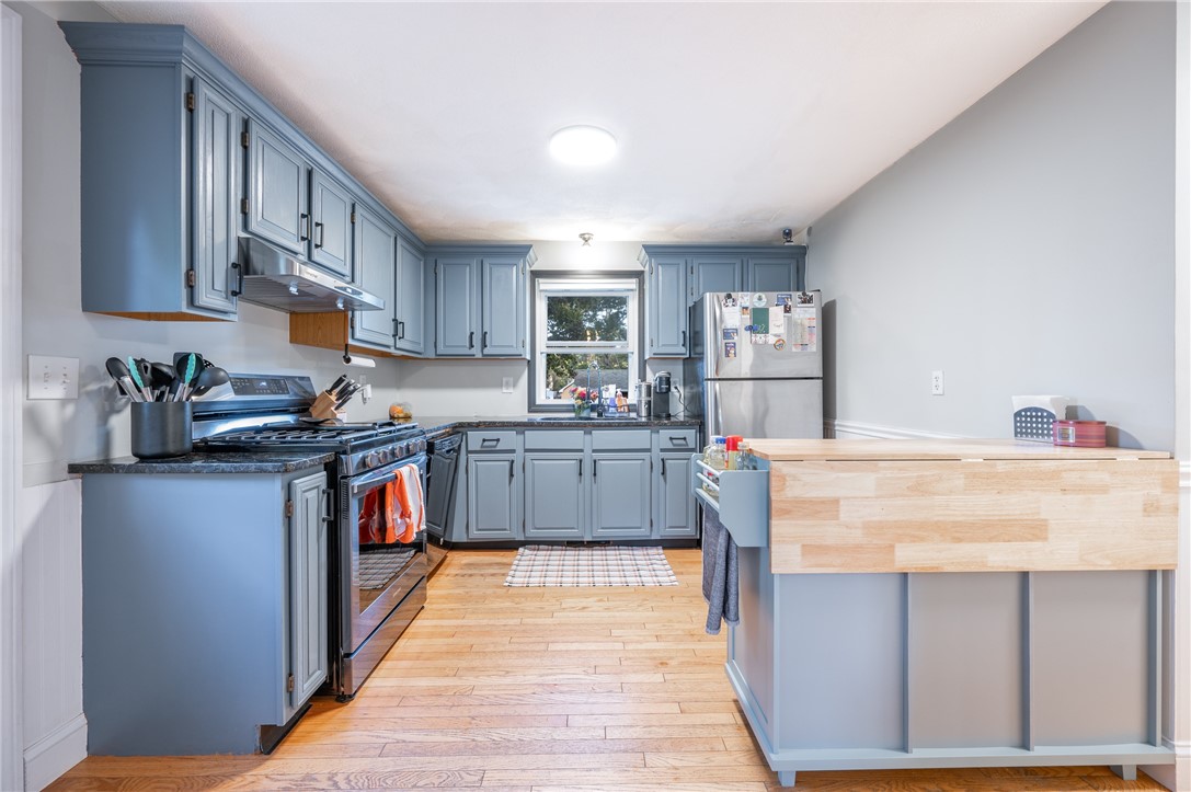 108 Fern Street Warwick, RI 02889 - Photo 14 of 31