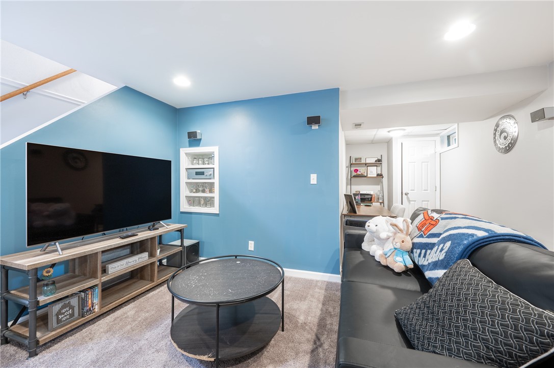 108 Fern Street Warwick, RI 02889 - Photo 17 of 26