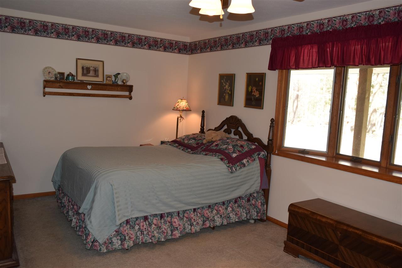 900 East 46 Road Cadillac, MI 49601 - Photo 17 of 22 1846454-16.JPG