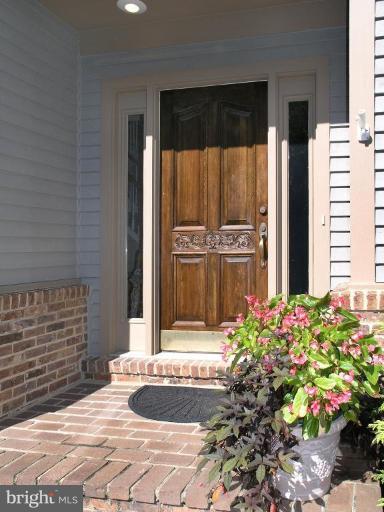 11344 Woodbrook Lane Reston, VA 20194 - Photo 3 of 30 Exterior #2