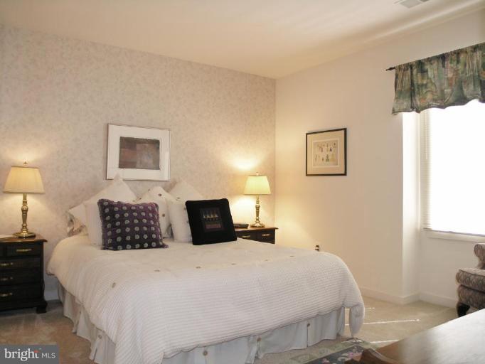 11344 Woodbrook Lane Reston, VA 20194 - Photo 22 of 30 Bedroom #3