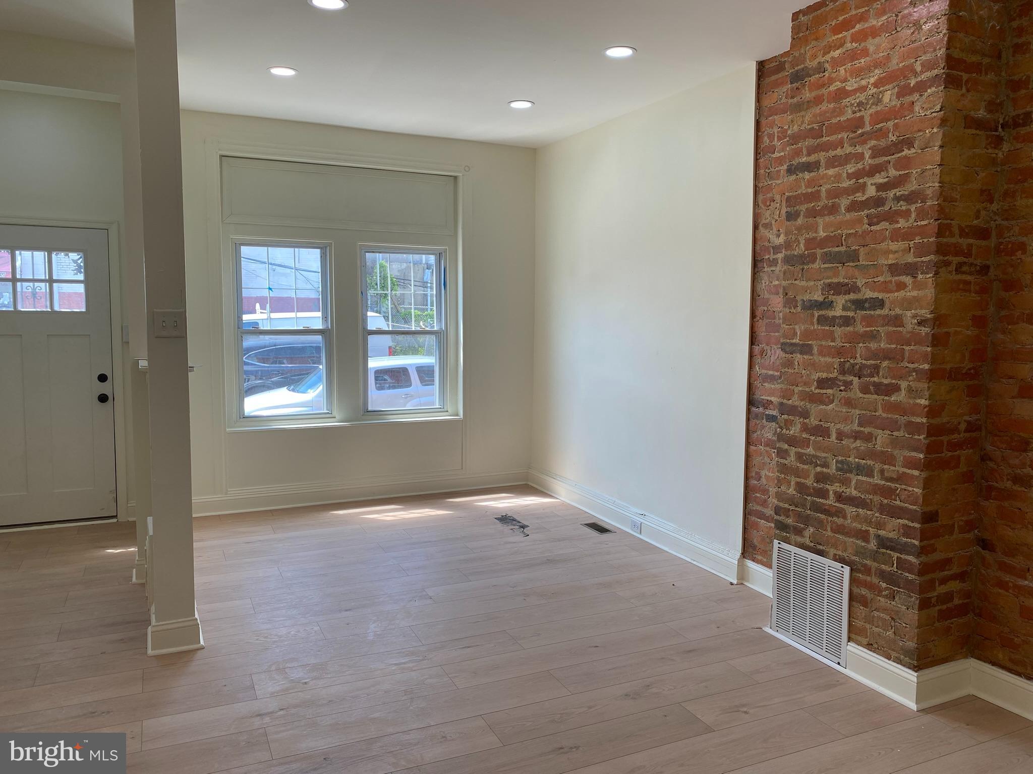 823 Hutton Street Philadelphia, PA 19104 - Photo 4 of 27