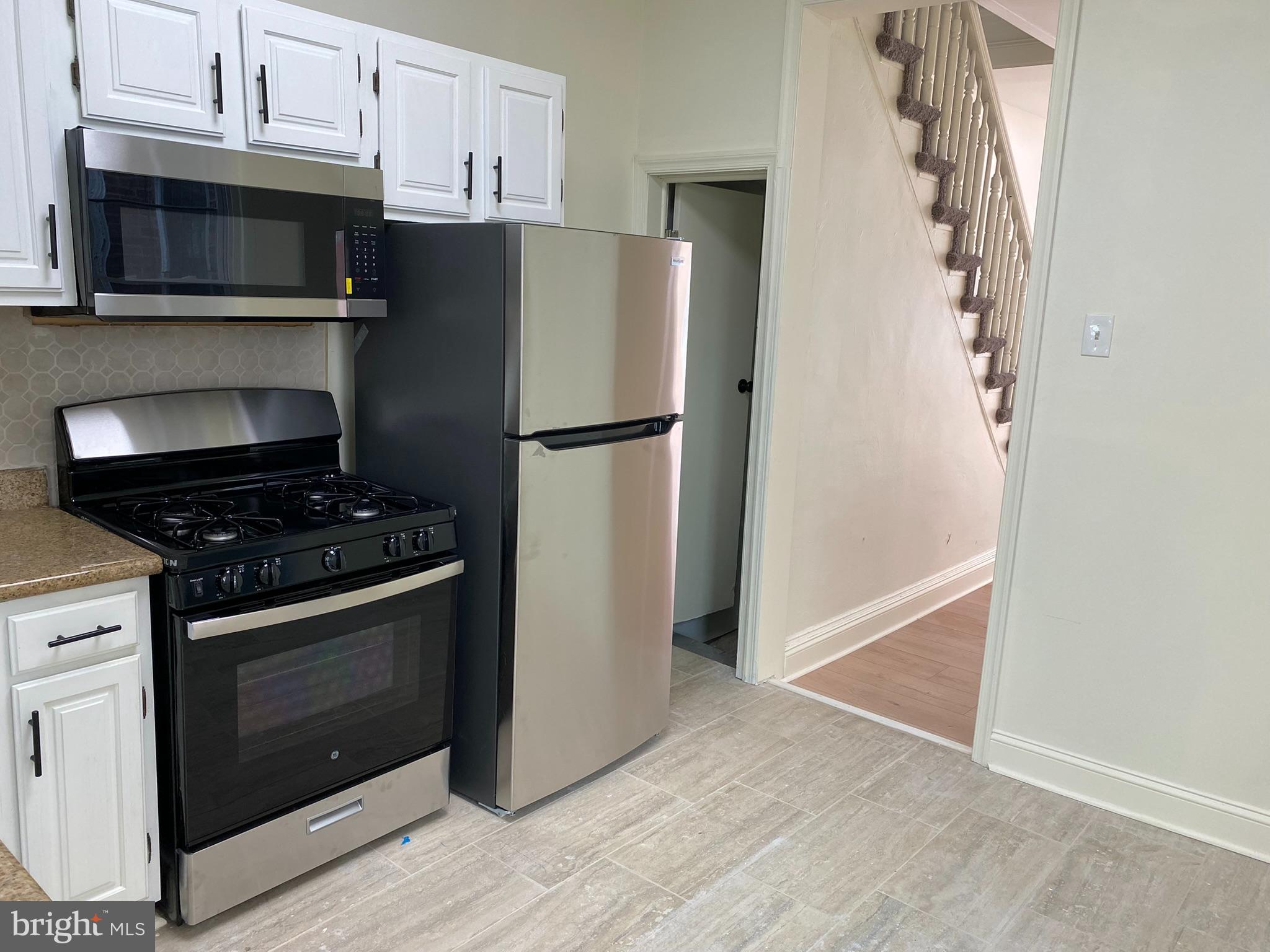 823 Hutton Street Philadelphia, PA 19104 - Photo 10 of 27