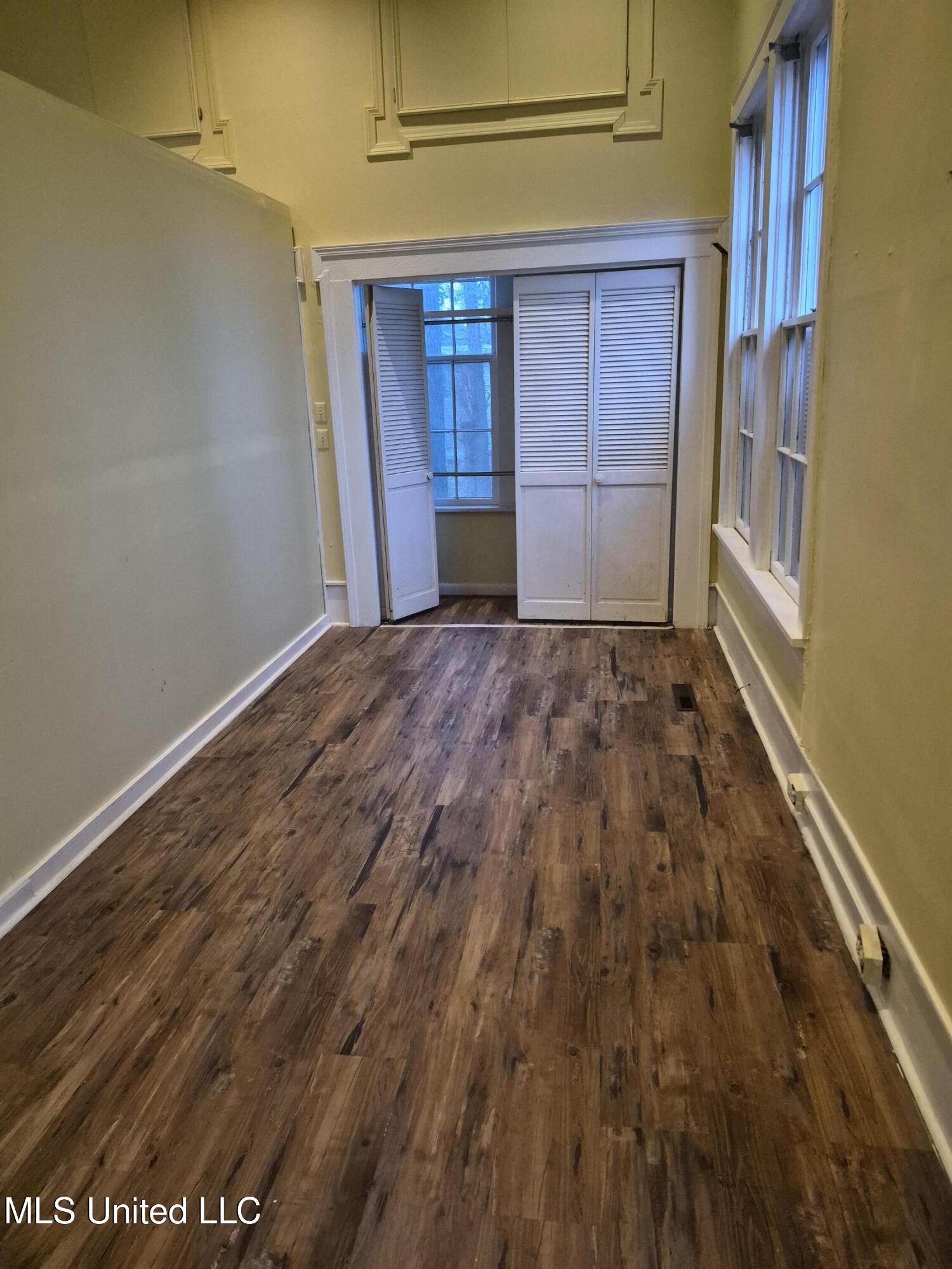 401 East First Street Forest, MS 39074 - Photo 11 of 25 8192